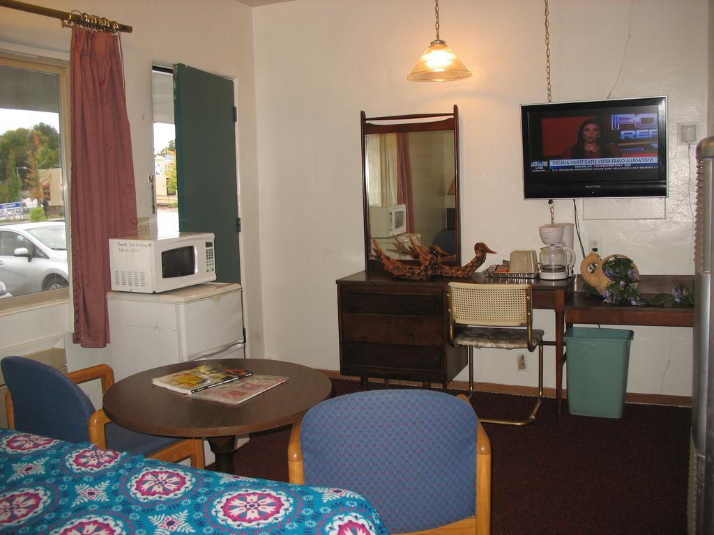 Travel Inn Roseburg Buitenkant foto