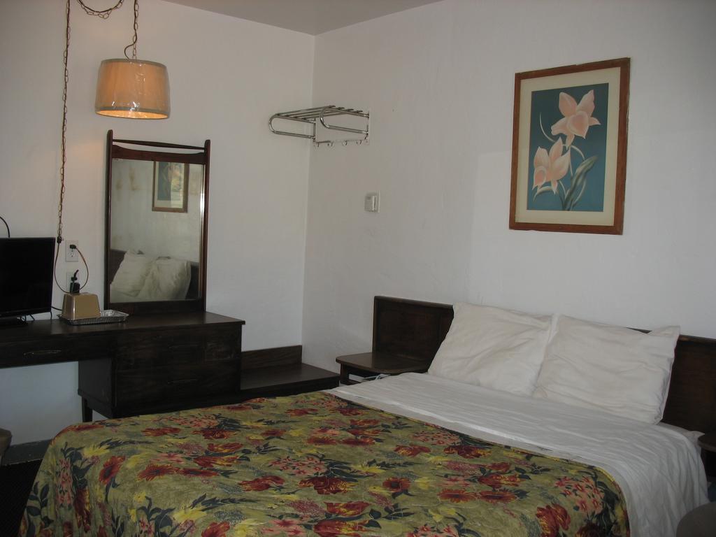 Travel Inn Roseburg Buitenkant foto