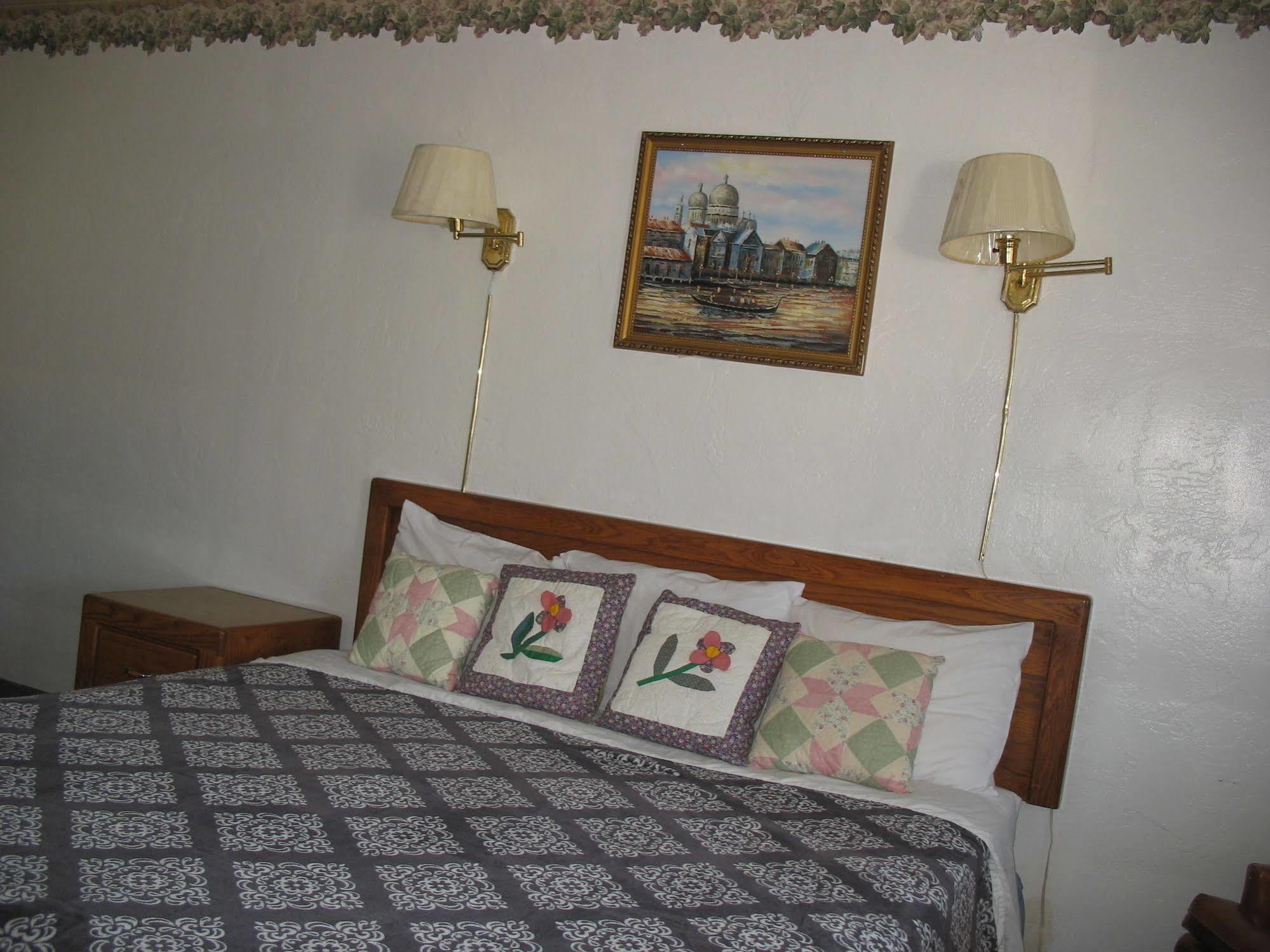 Travel Inn Roseburg Buitenkant foto