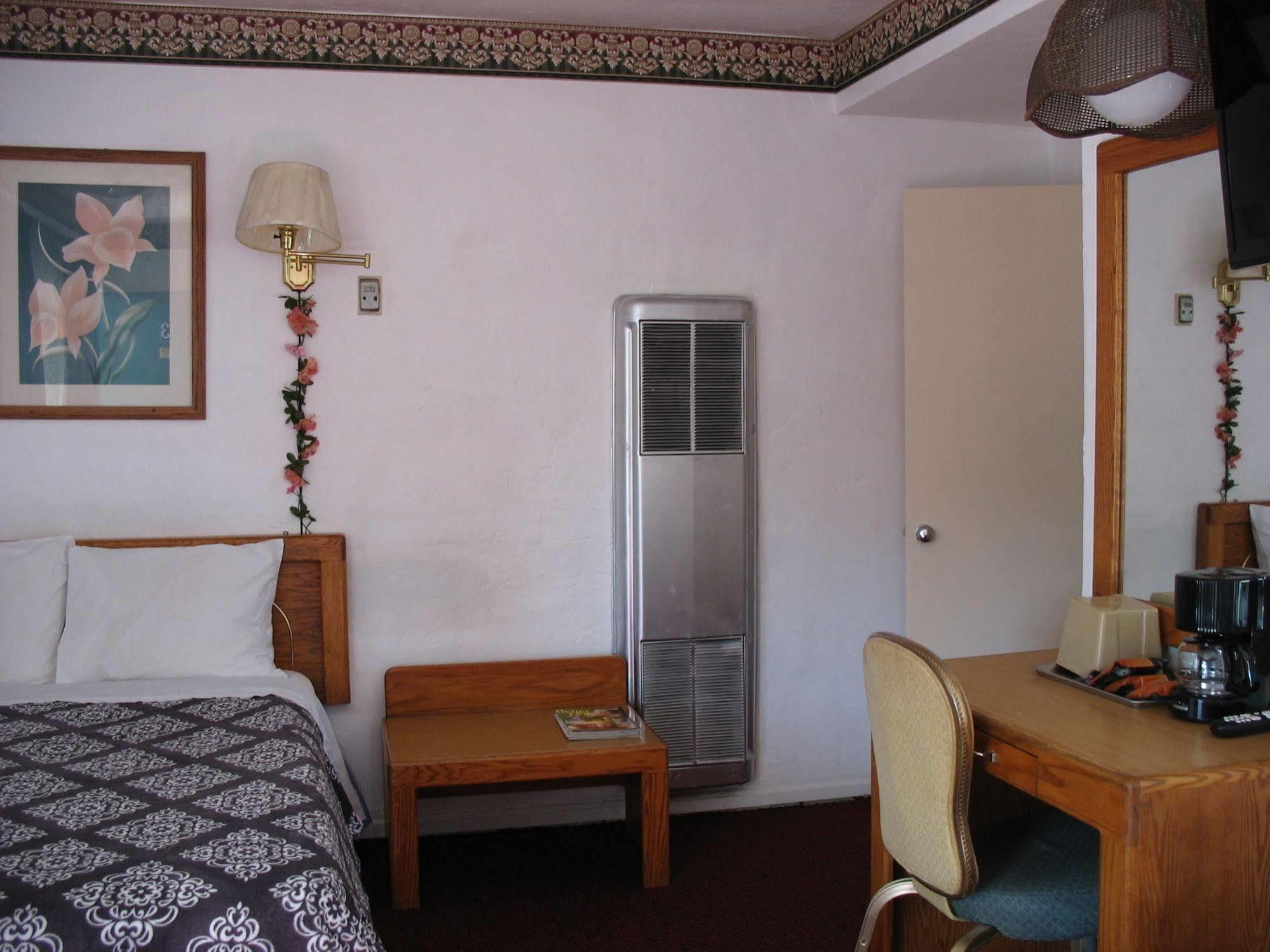 Travel Inn Roseburg Buitenkant foto