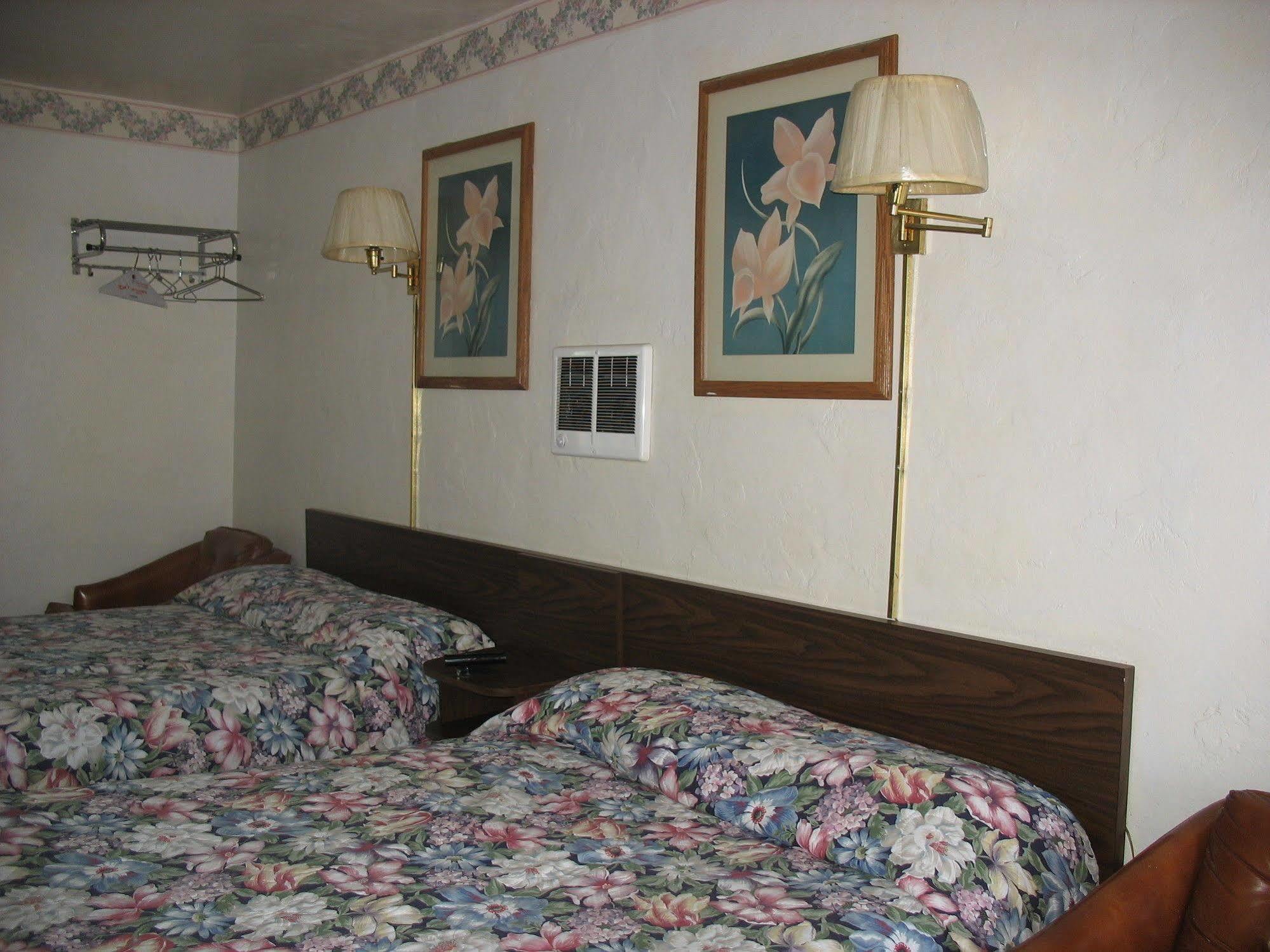 Travel Inn Roseburg Buitenkant foto